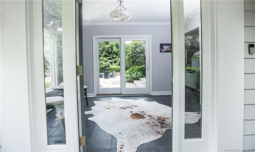 117 Tobys Lane New Canaan CT 06840