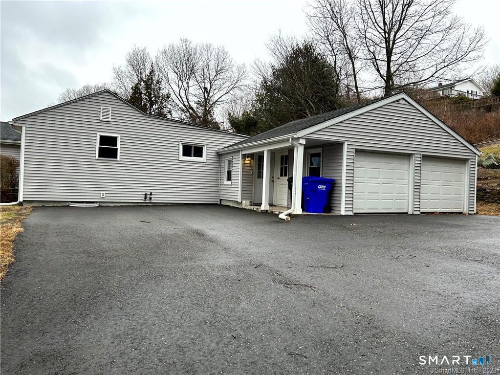30 Fulton Drive Groton CT 06340