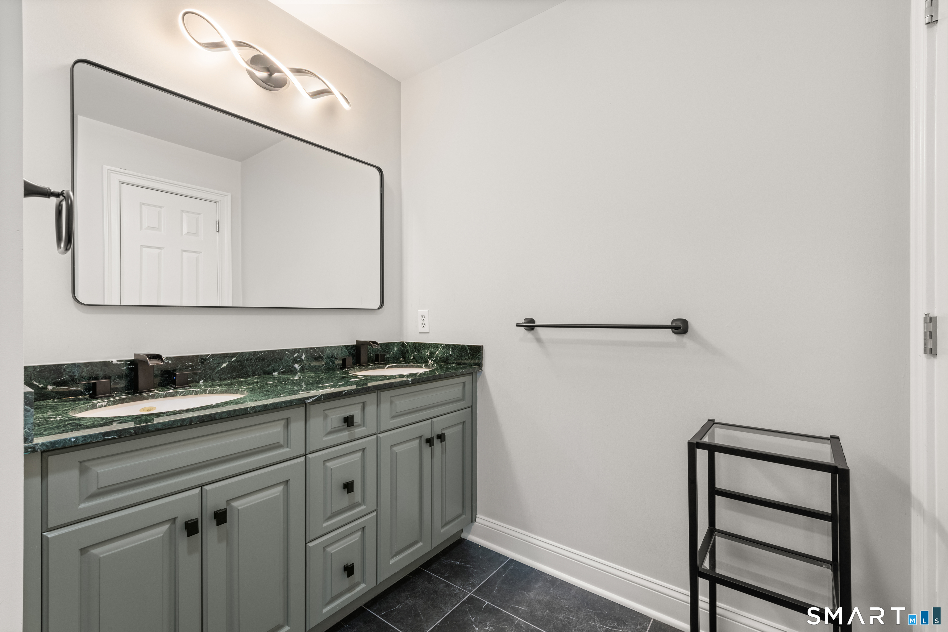 190 Beaumont Street Fairfield CT 06824