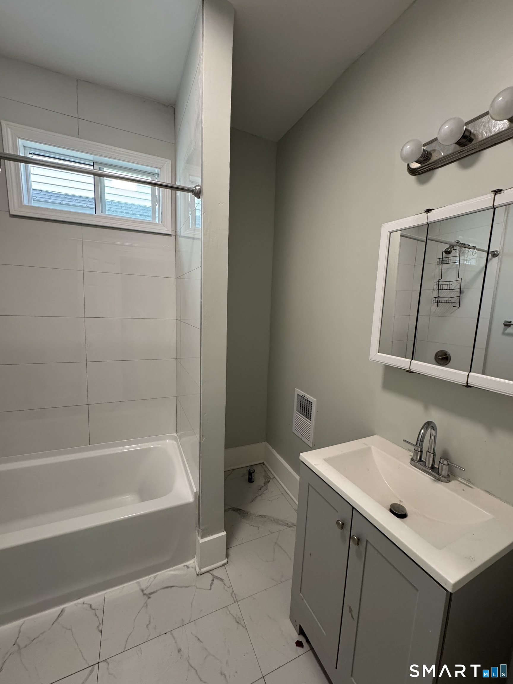 28 Alstrum Street Hamden CT 06514