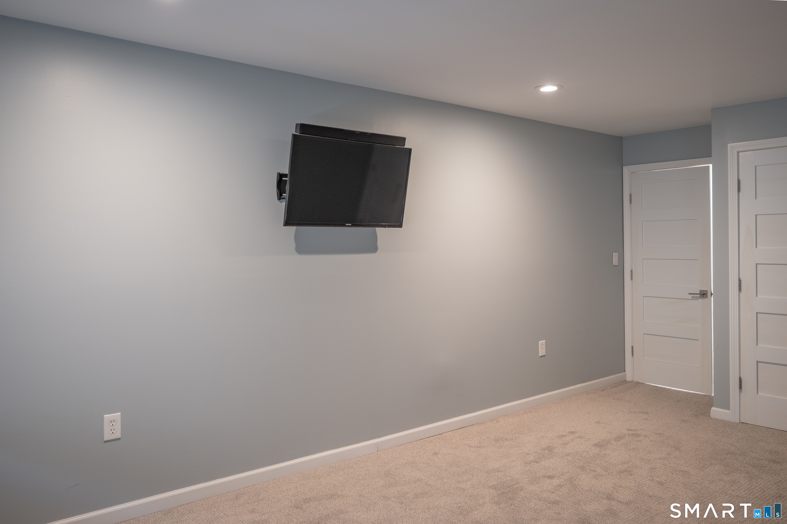 893 Farmington Avenue West Hartford CT 06119