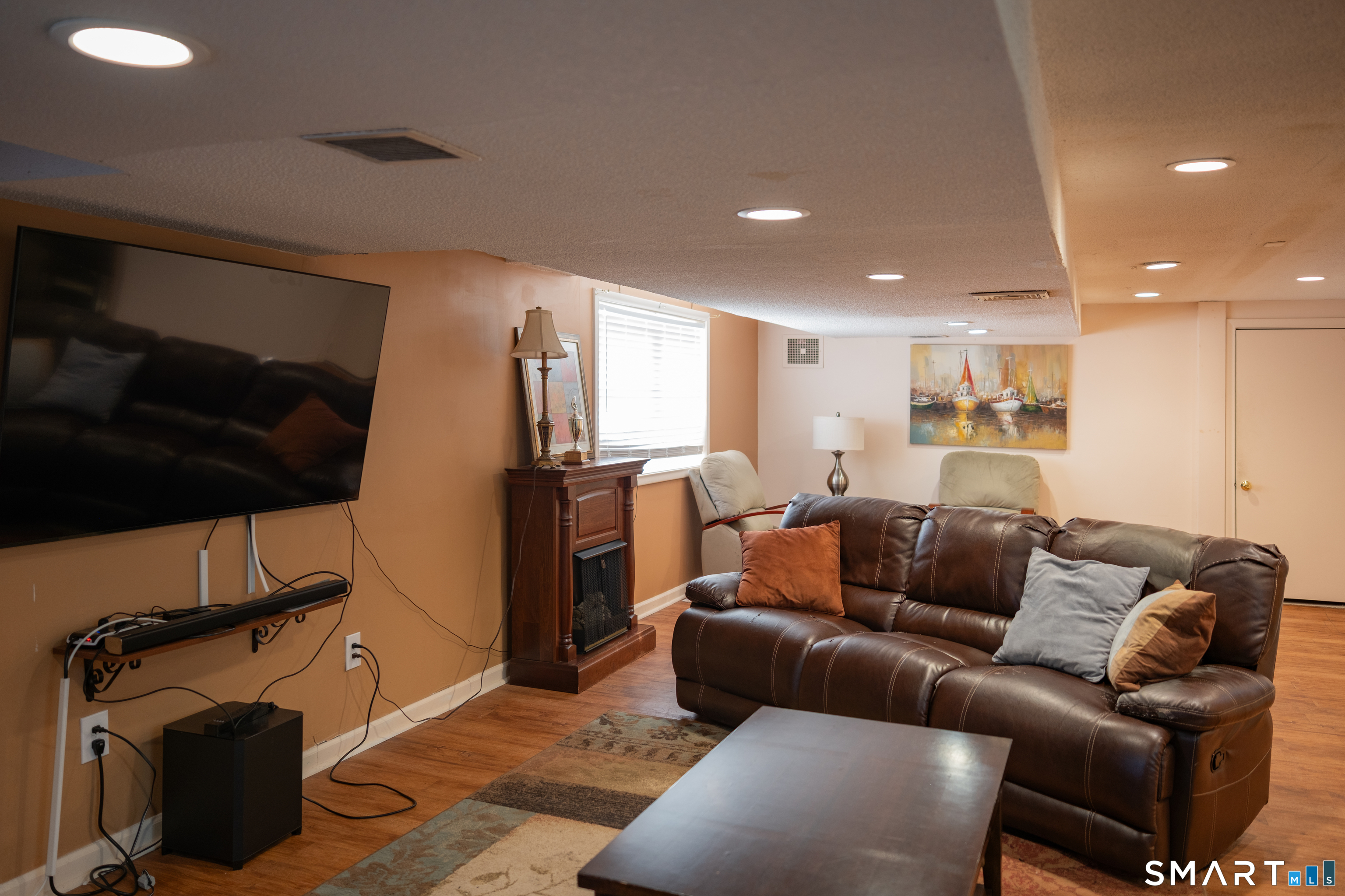 893 Farmington Avenue West Hartford CT 06119