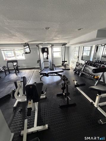 893 Farmington Avenue West Hartford CT 06119