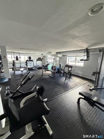 893 Farmington Avenue West Hartford CT 06119