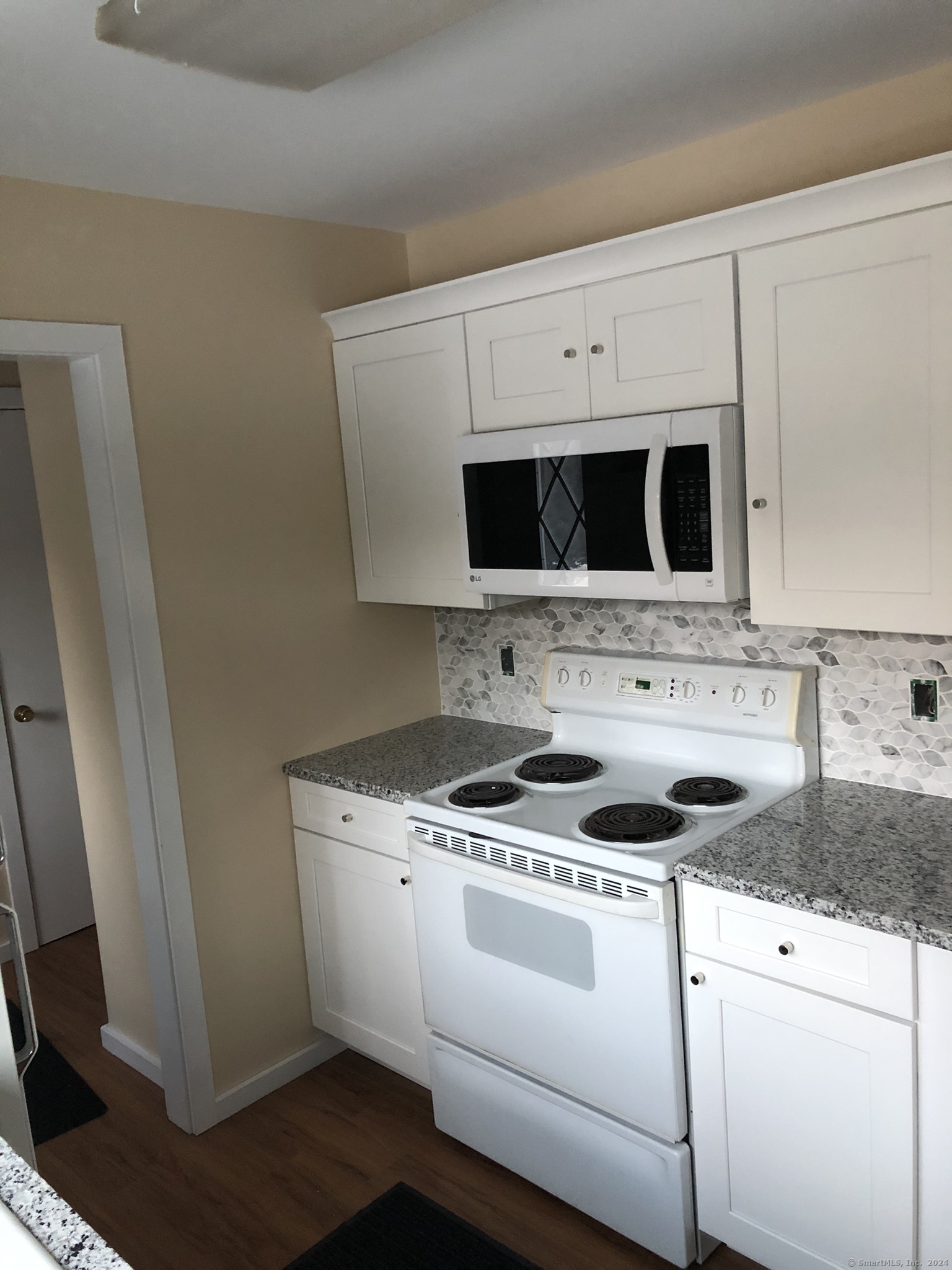 207 South Lake Street Litchfield CT 06759