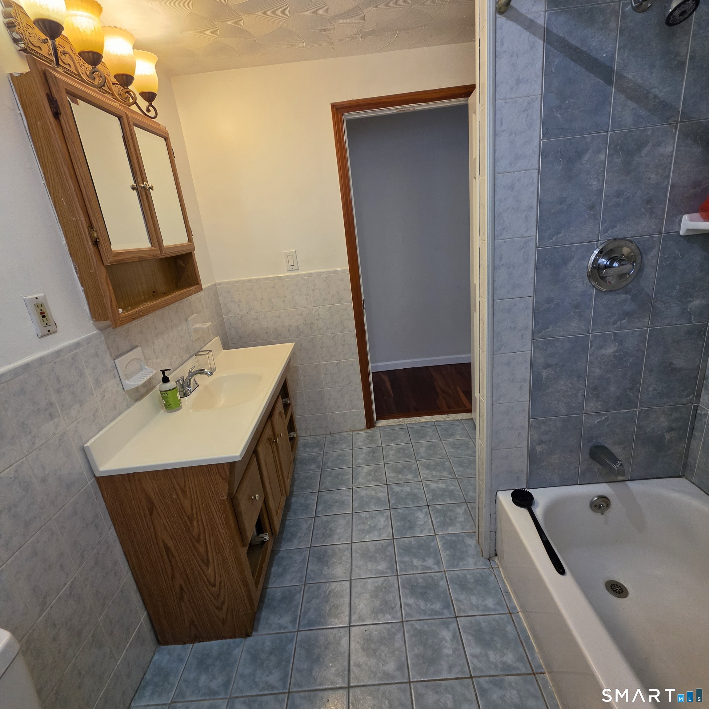 664 West Main Street New Britain CT 06053