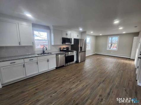 7 Walnut Street Middletown CT 06457
