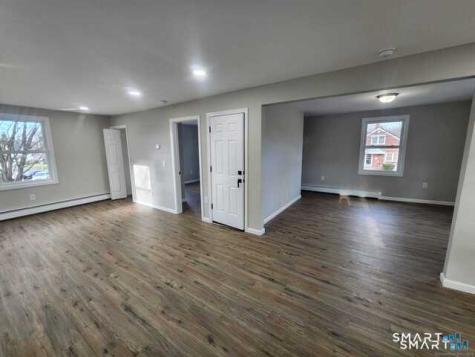 7 Walnut Street Middletown CT 06457