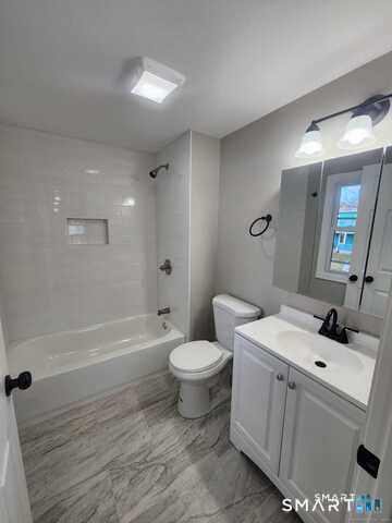7 Walnut Street Middletown CT 06457
