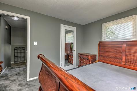 68 Pond Hill Road Wallingford CT 06492