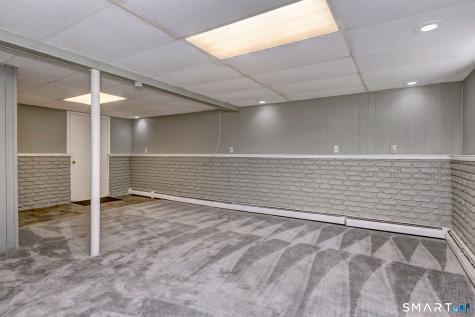 68 Pond Hill Road Wallingford CT 06492