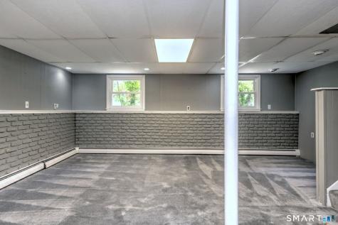 68 Pond Hill Road Wallingford CT 06492