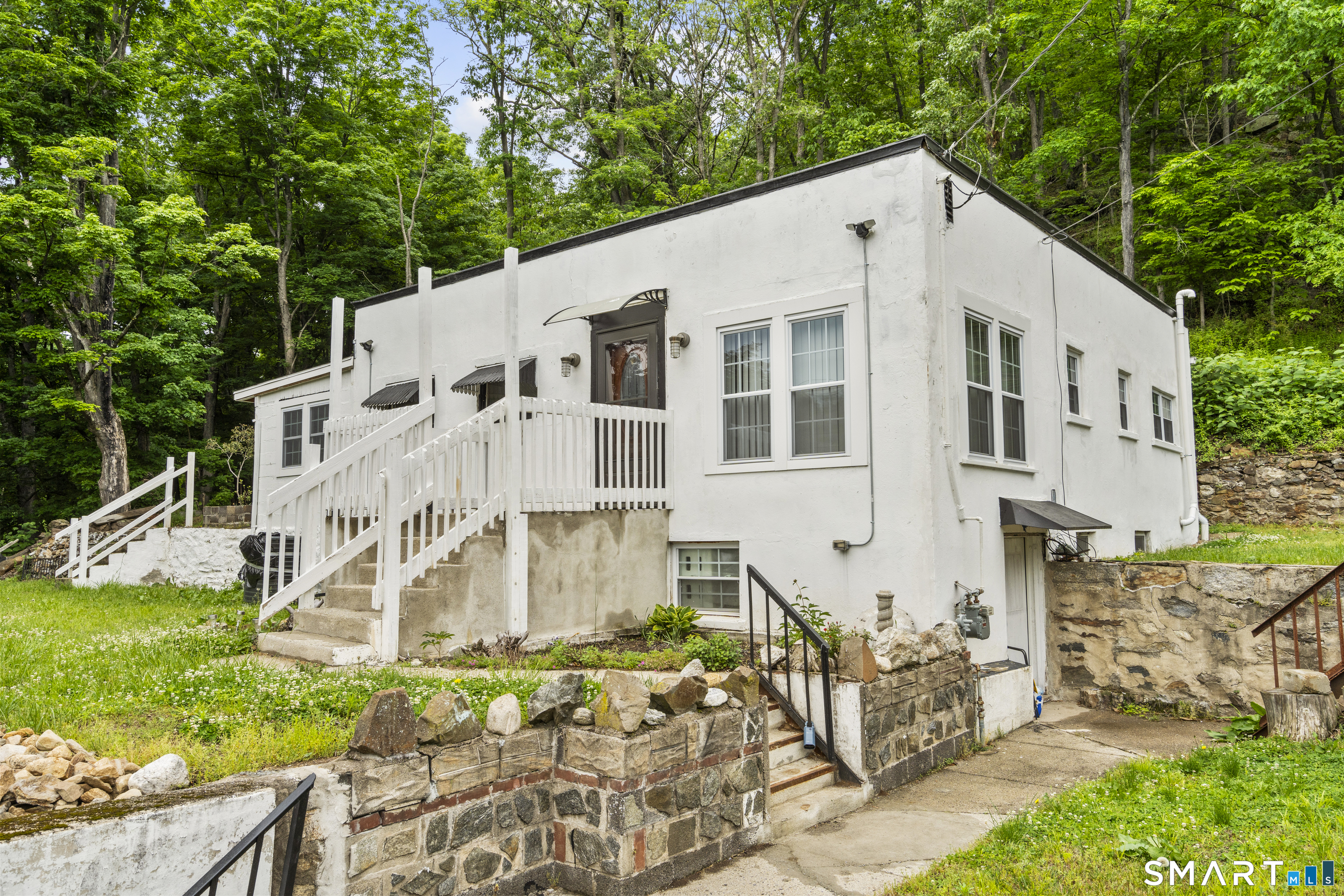 399 Hawthorne Avenue Derby CT 06418
