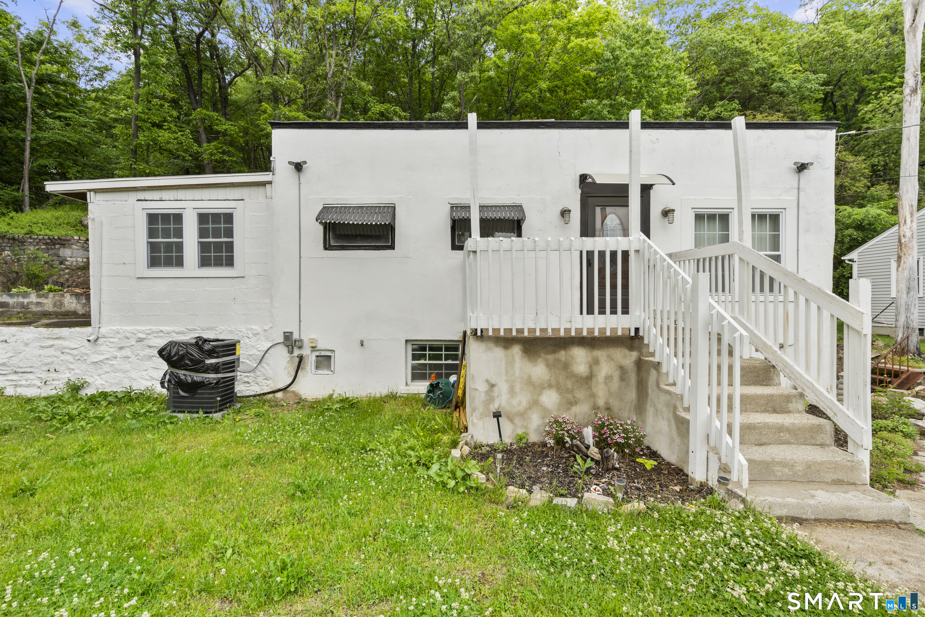399 Hawthorne Avenue Derby CT 06418