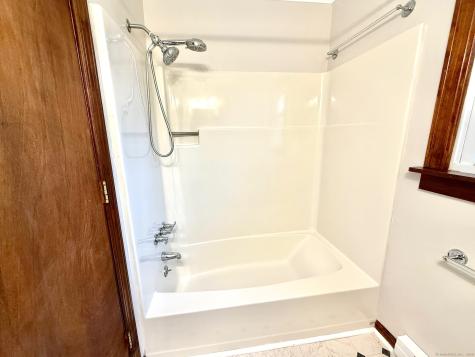 56 Smith Street East Lyme CT 06357