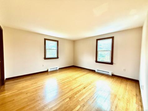 56 Smith Street East Lyme CT 06357