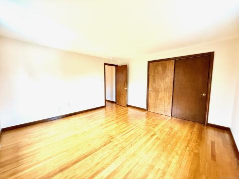 56 Smith Street East Lyme CT 06357