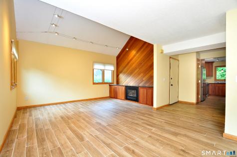6 Tamarack Lane Simsbury CT 06070
