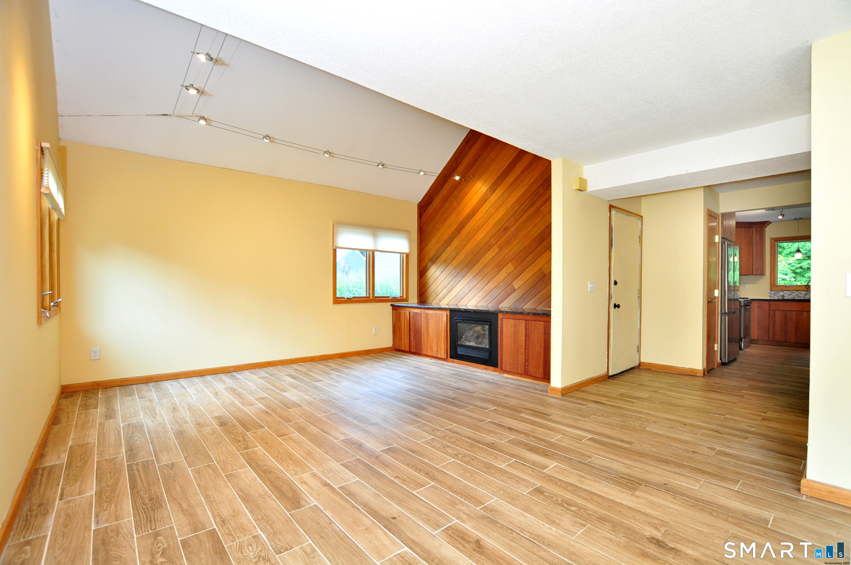 6 Tamarack Lane Simsbury CT 06070