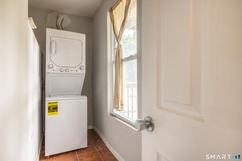 727 Brewster Street Bridgeport CT 06606