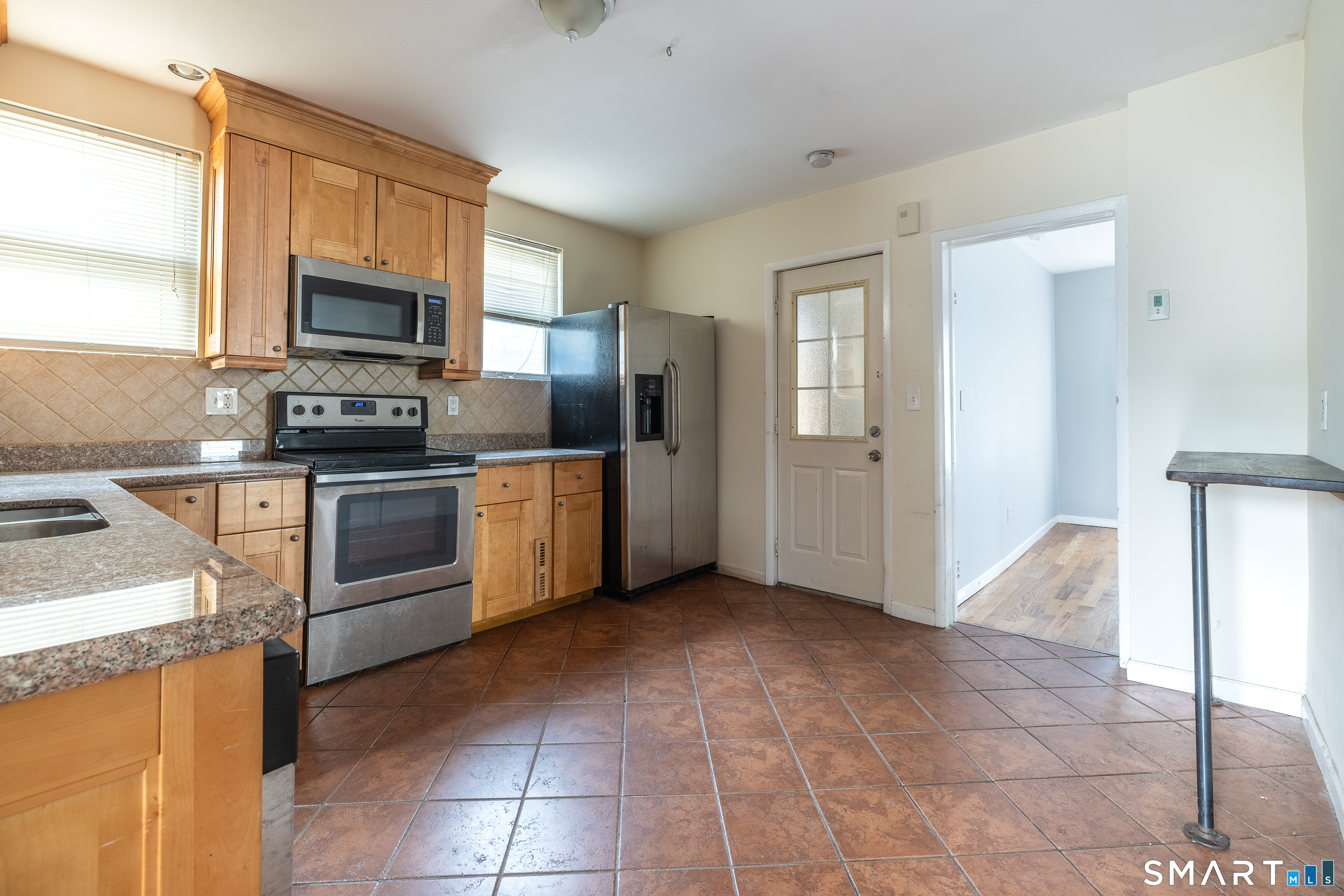 727 Brewster Street Bridgeport CT 06606