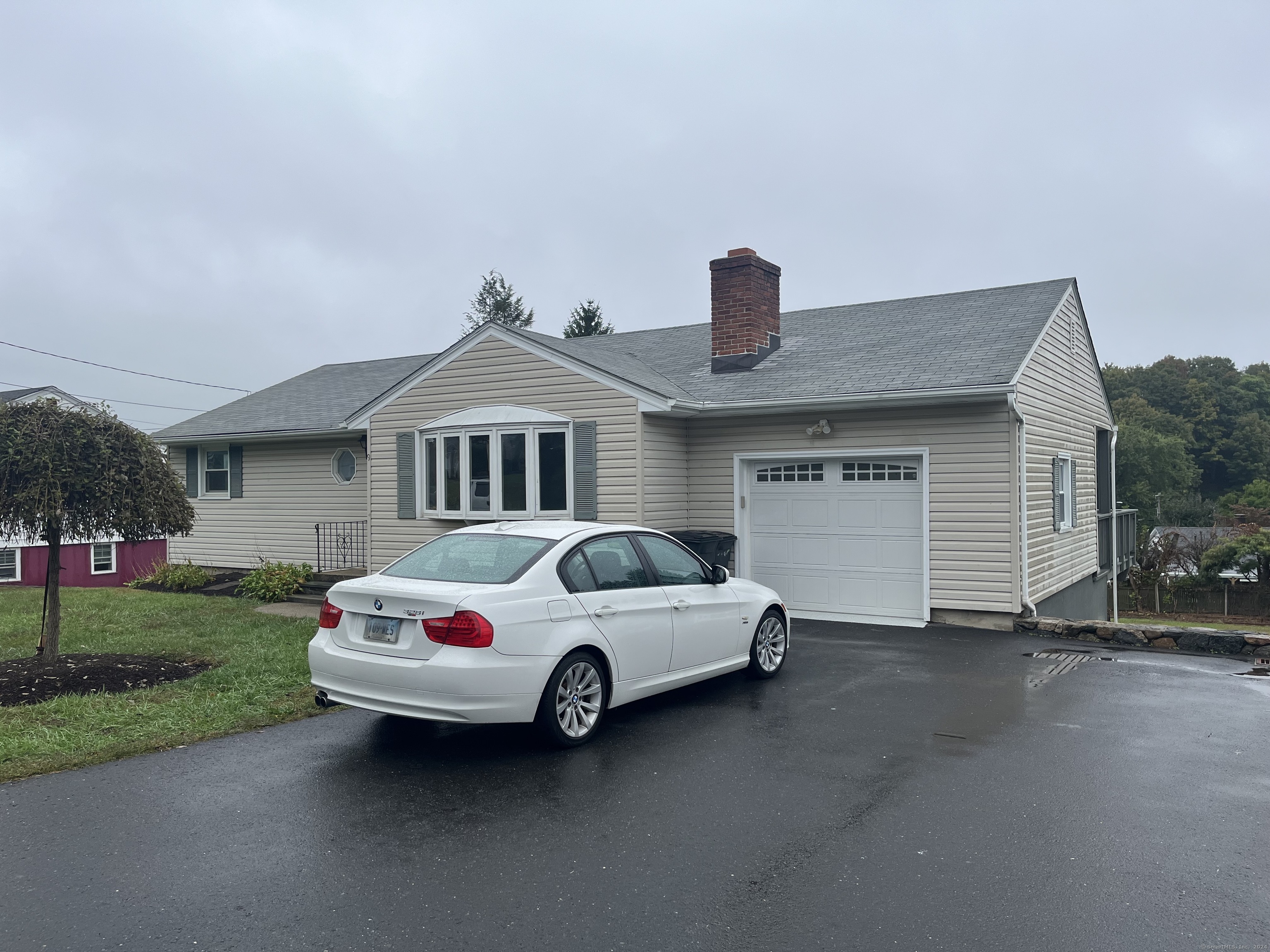 9 Nancy Drive Danbury CT 06811