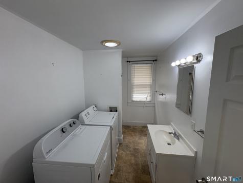 565 Sylvan Avenue Waterbury CT 06706