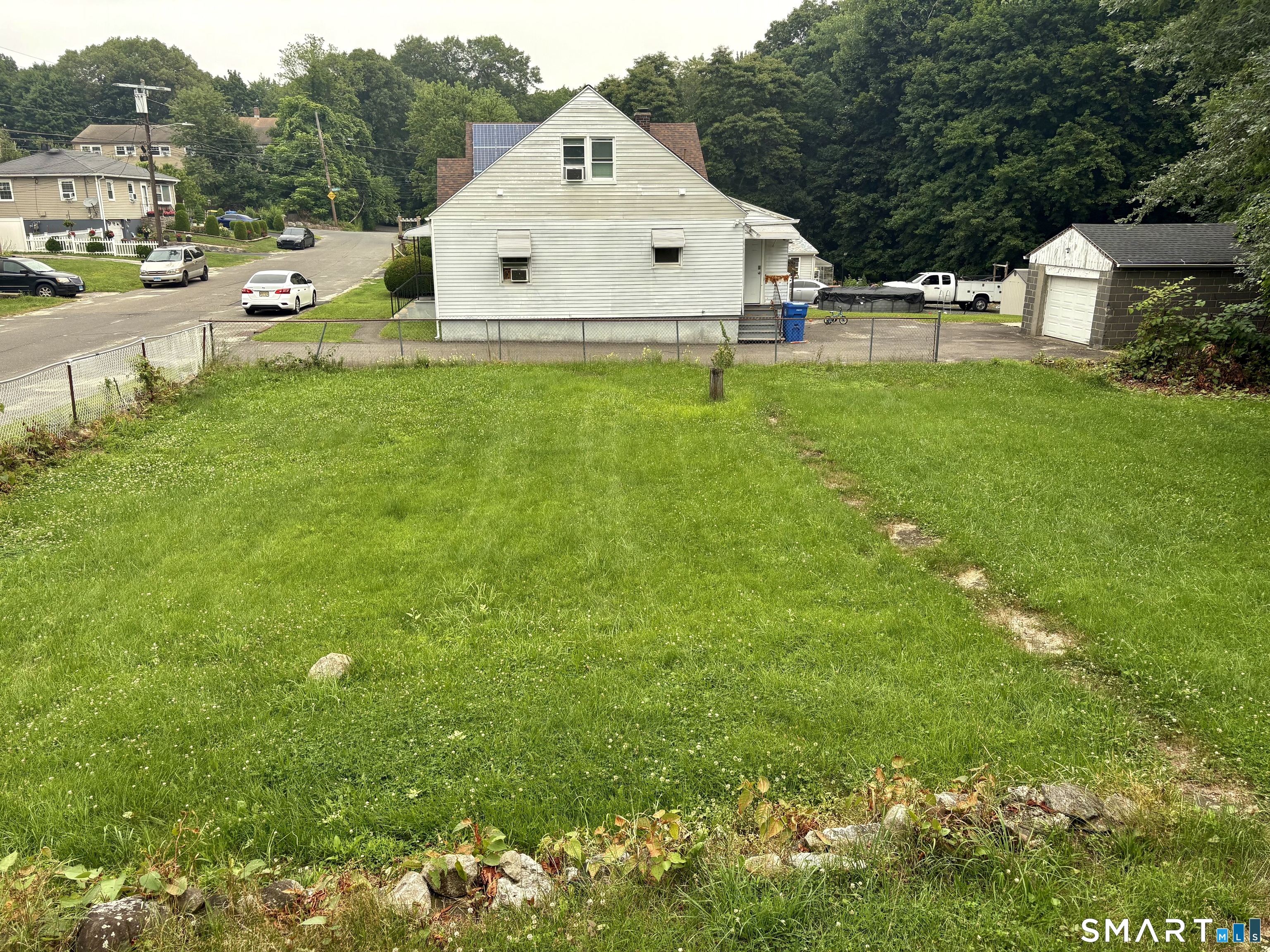 565 Sylvan Avenue Waterbury CT 06706