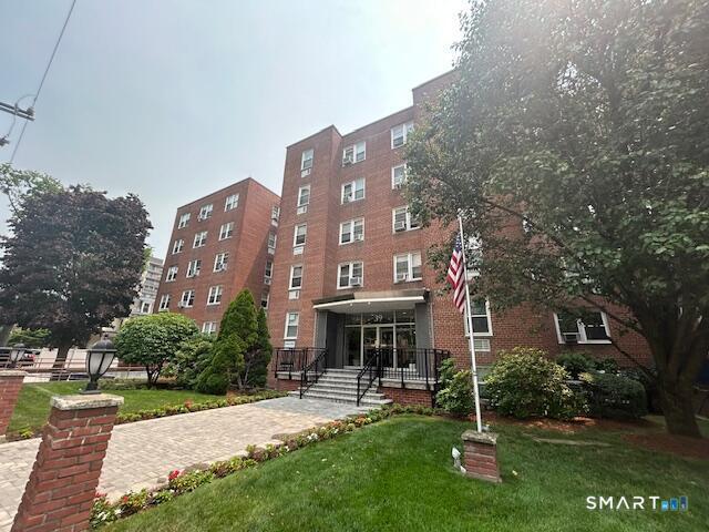 39 Glenbrook Road Stamford CT 06902
