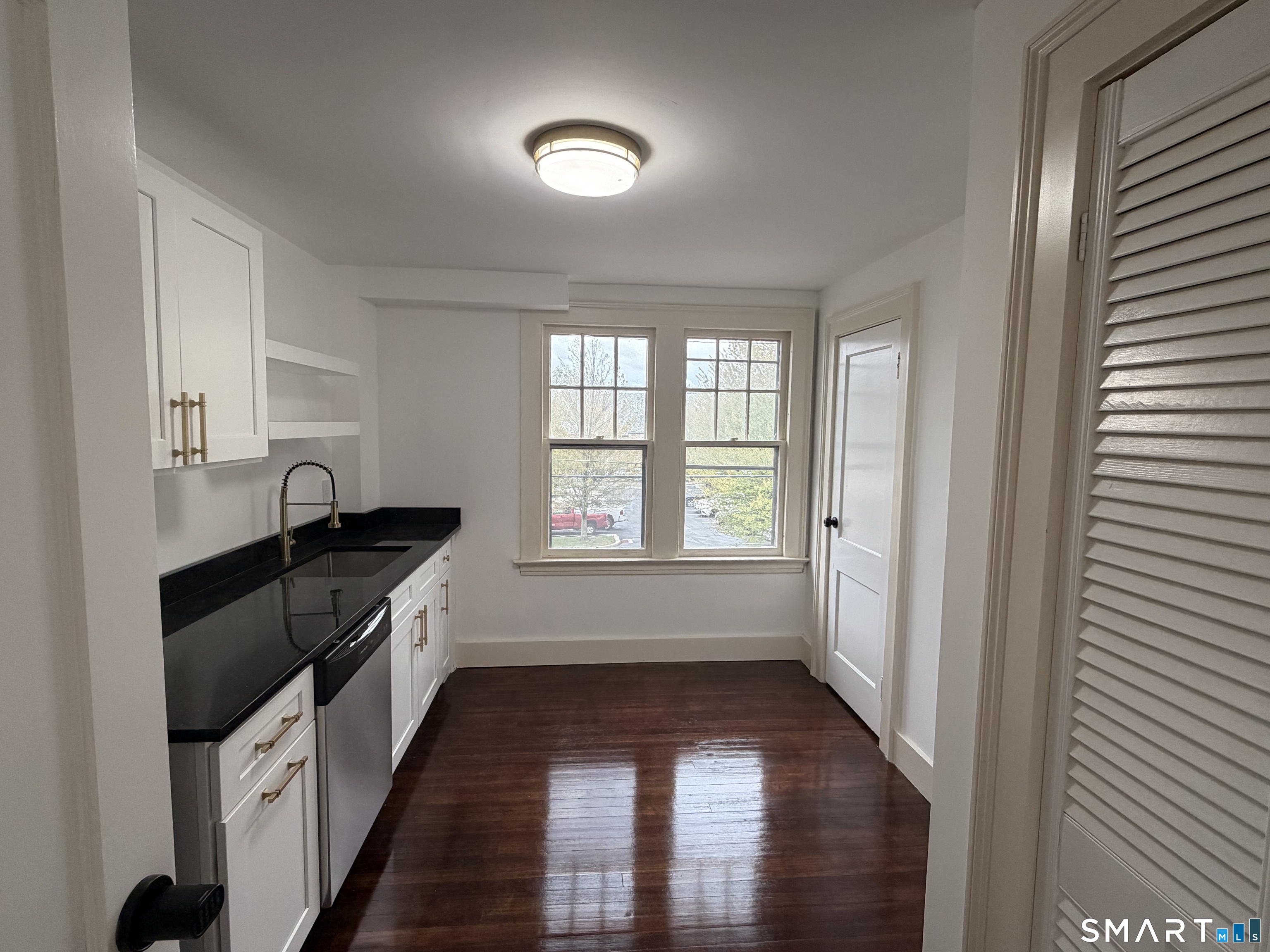 15 Central Avenue Hamden CT 06517