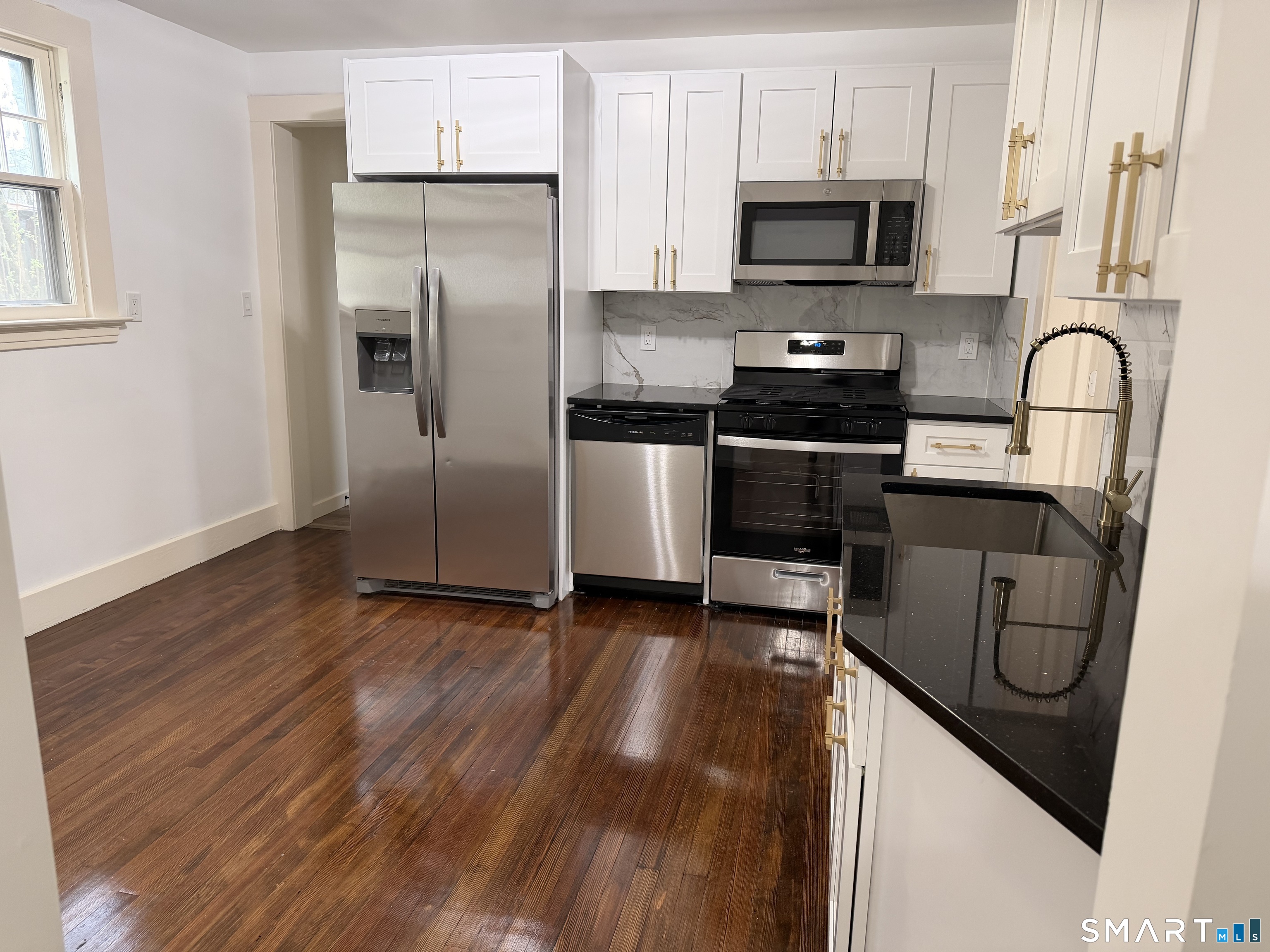 15 Central Avenue Hamden CT 06517