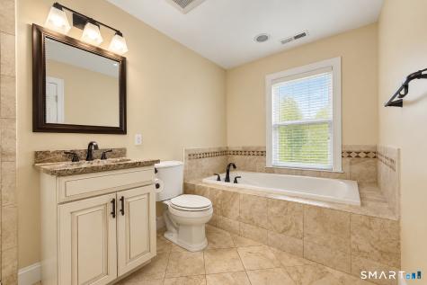 19 Orwich Court Danbury CT 06810