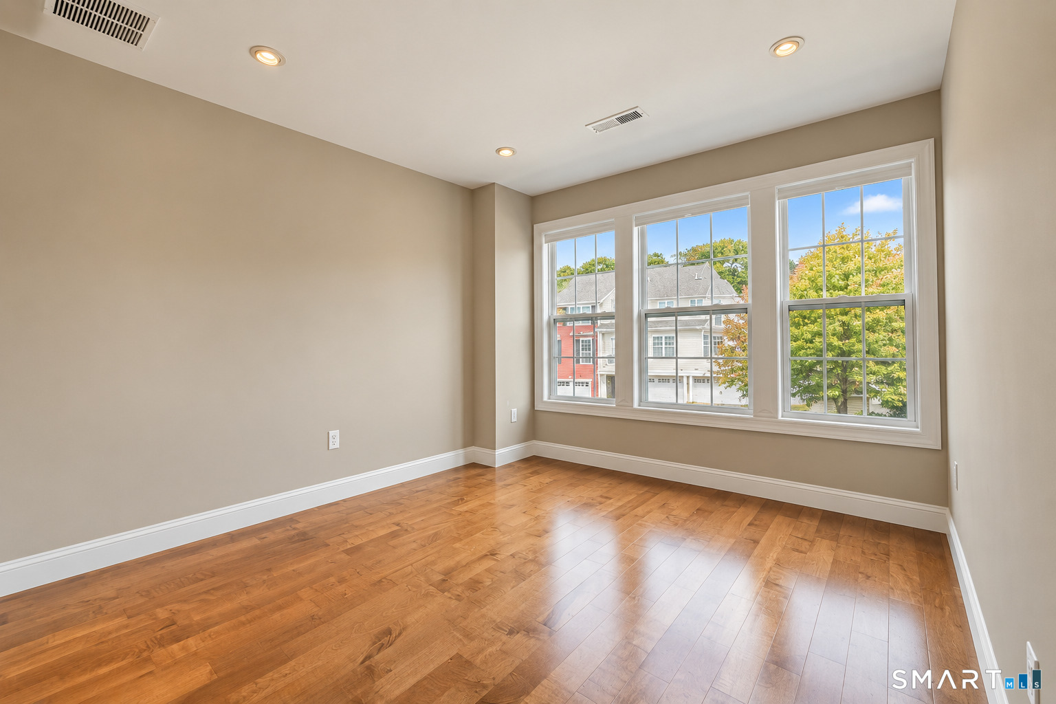 19 Orwich Court Danbury CT 06810