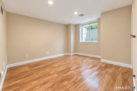 19 Orwich Court Danbury CT 06810