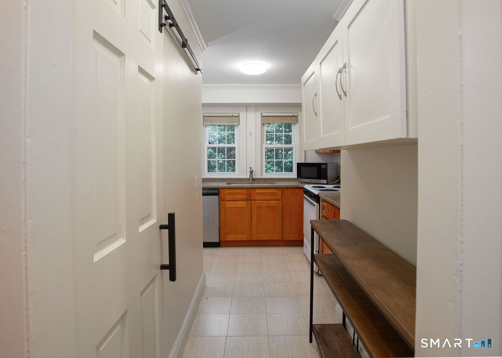 40 Unit B Seminary Street New Canaan CT 06840