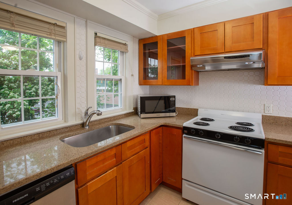 40 Unit B Seminary Street New Canaan CT 06840