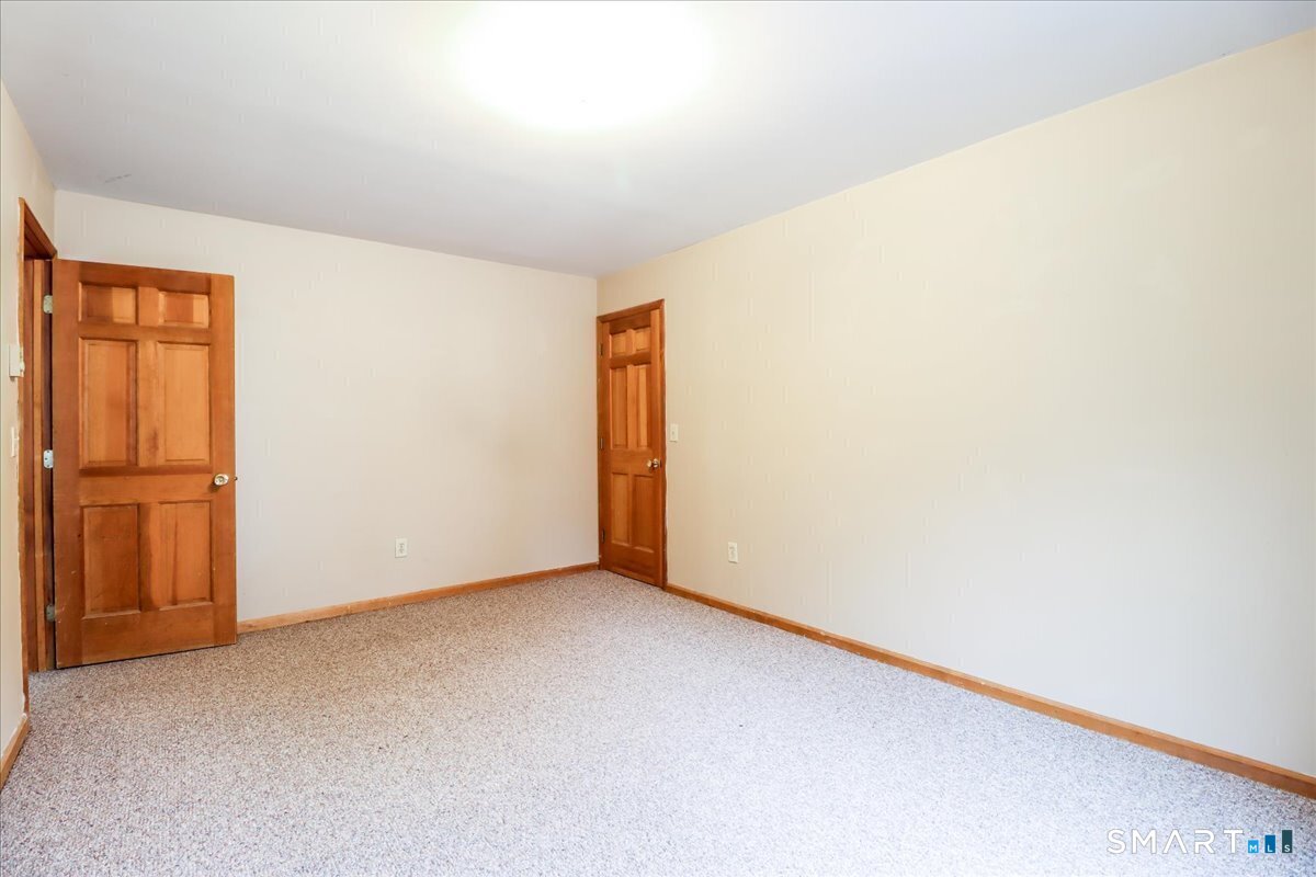 28 Middle Street New Milford CT 06776