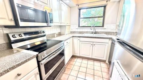 16 Clemens Court Rocky Hill CT 06067