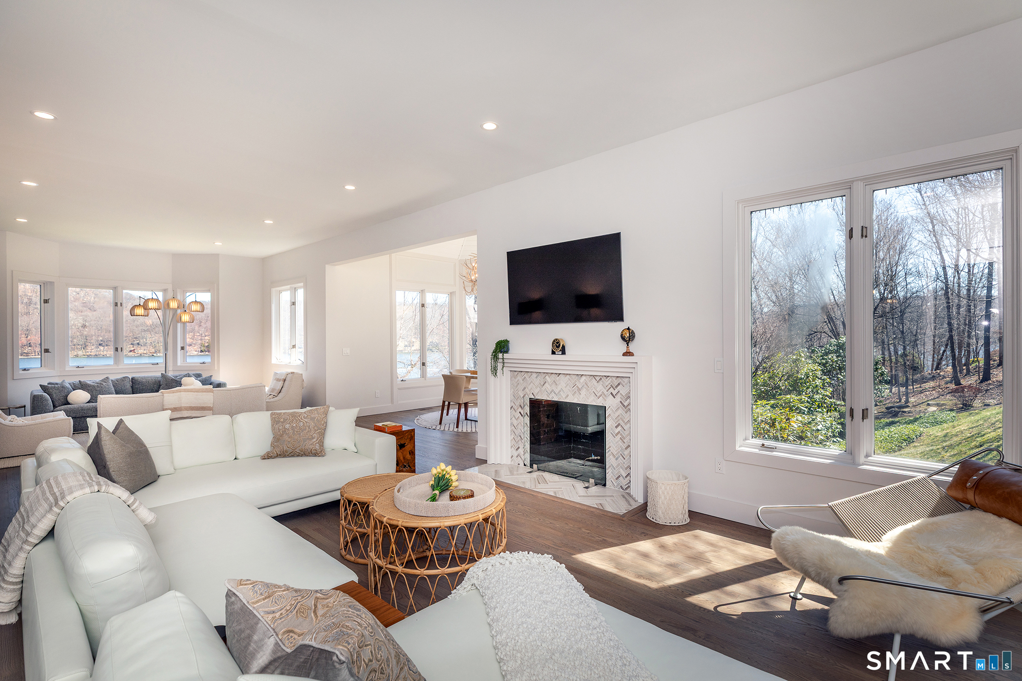 59 Sail Harbour Drive New Fairfield CT 06812
