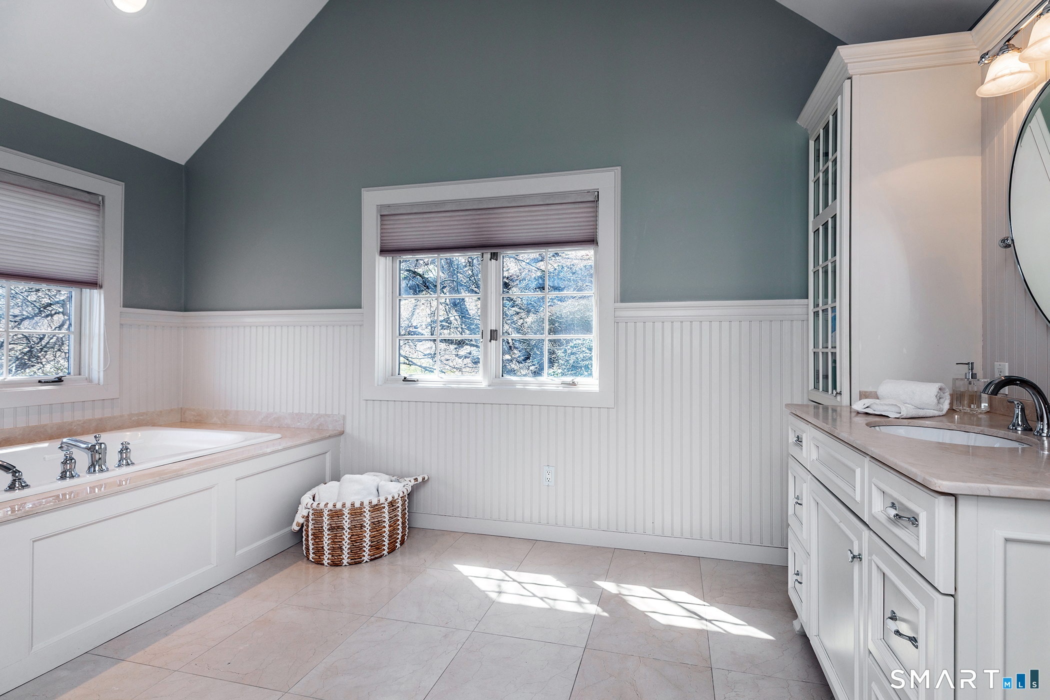 59 Sail Harbour Drive New Fairfield CT 06812
