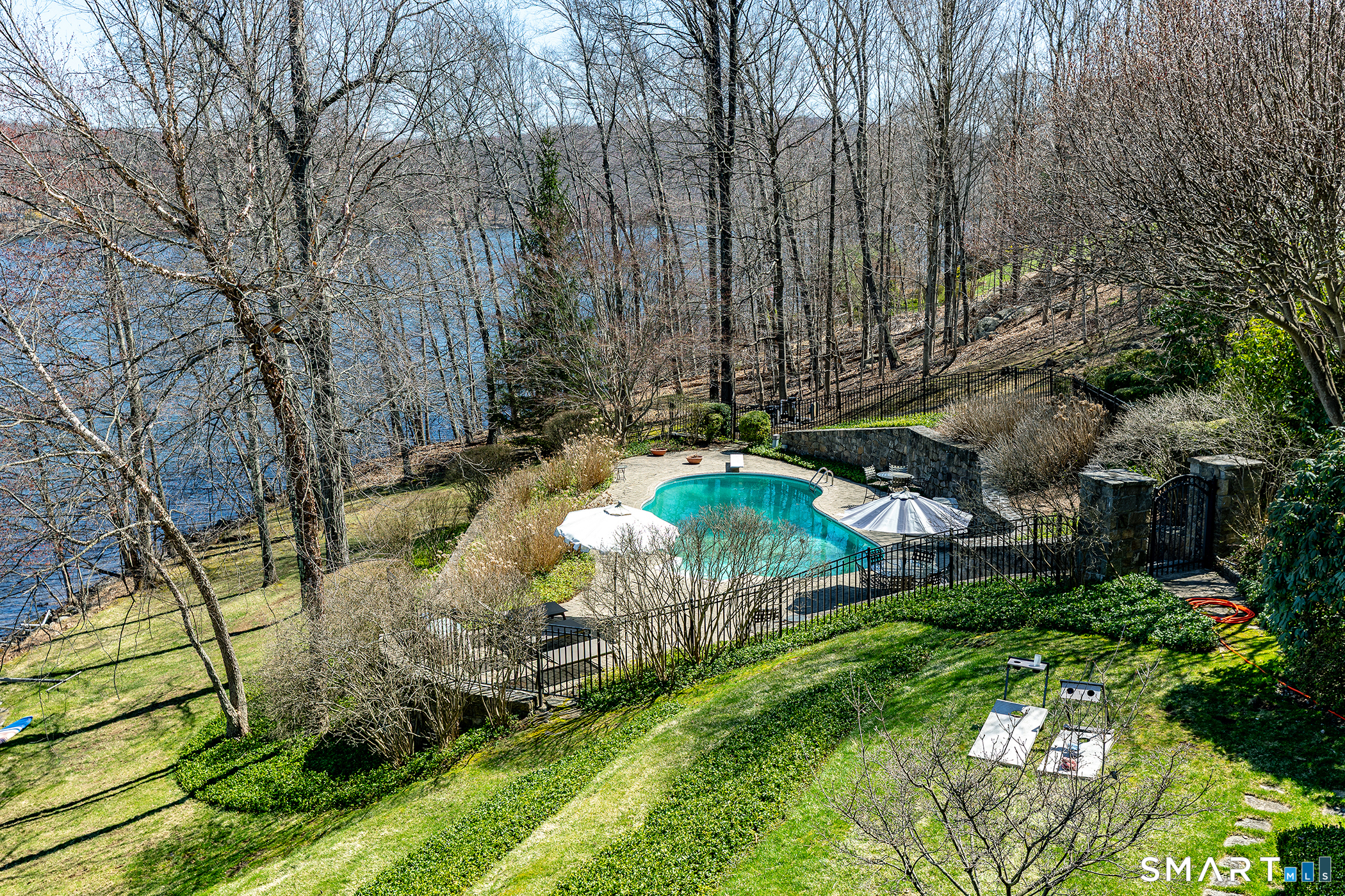 59 Sail Harbour Drive New Fairfield CT 06812
