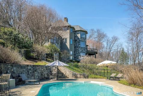 59 Sail Harbour Drive New Fairfield CT 06812