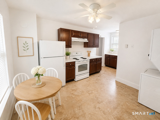 54 B Forest Street New Canaan CT 06840