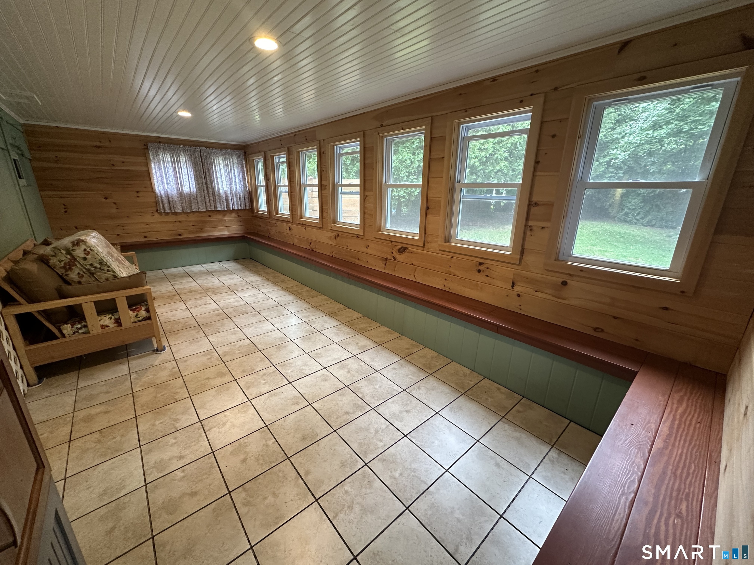 18 Manchester Avenue Waterbury CT 06705