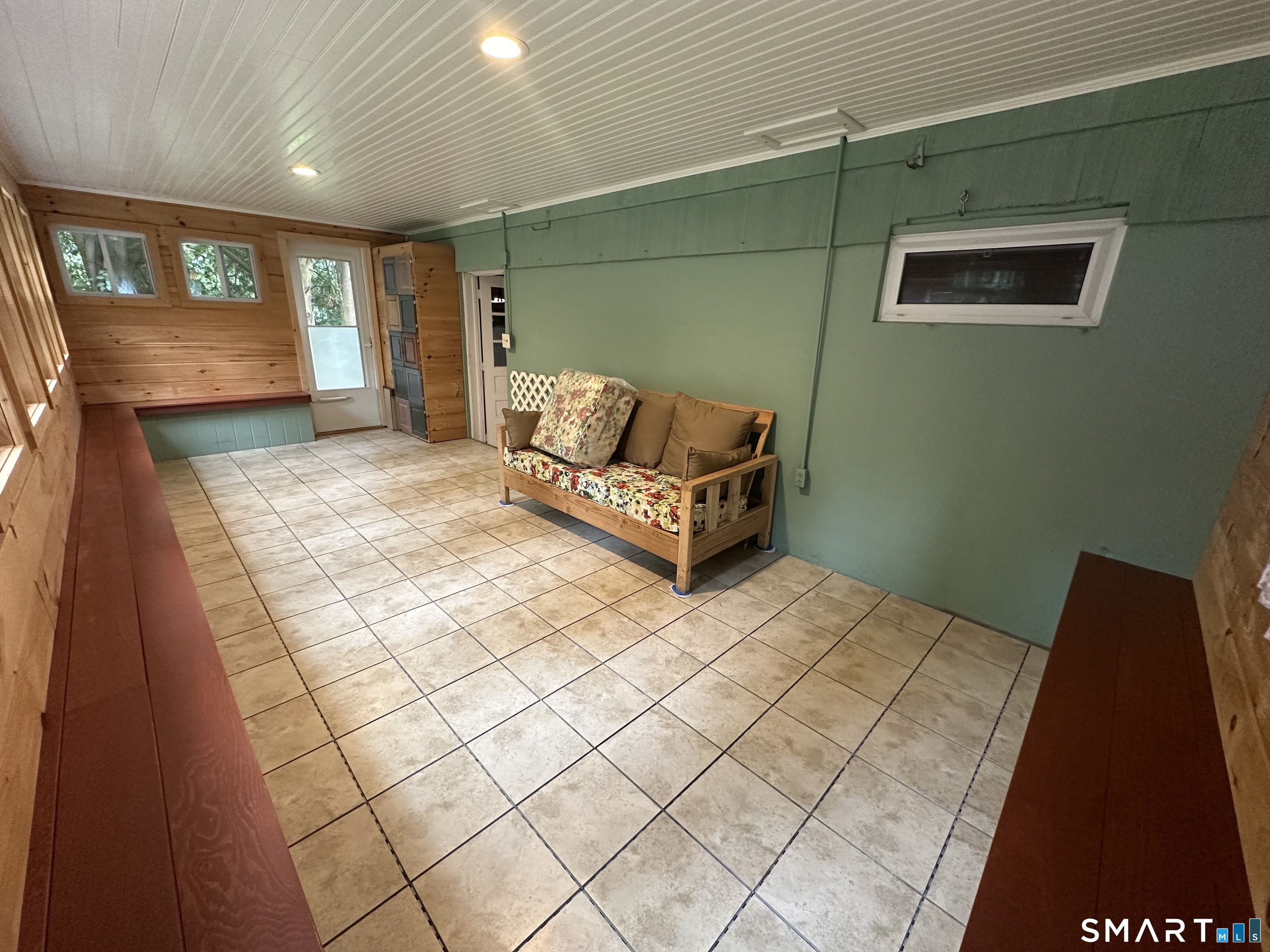 18 Manchester Avenue Waterbury CT 06705