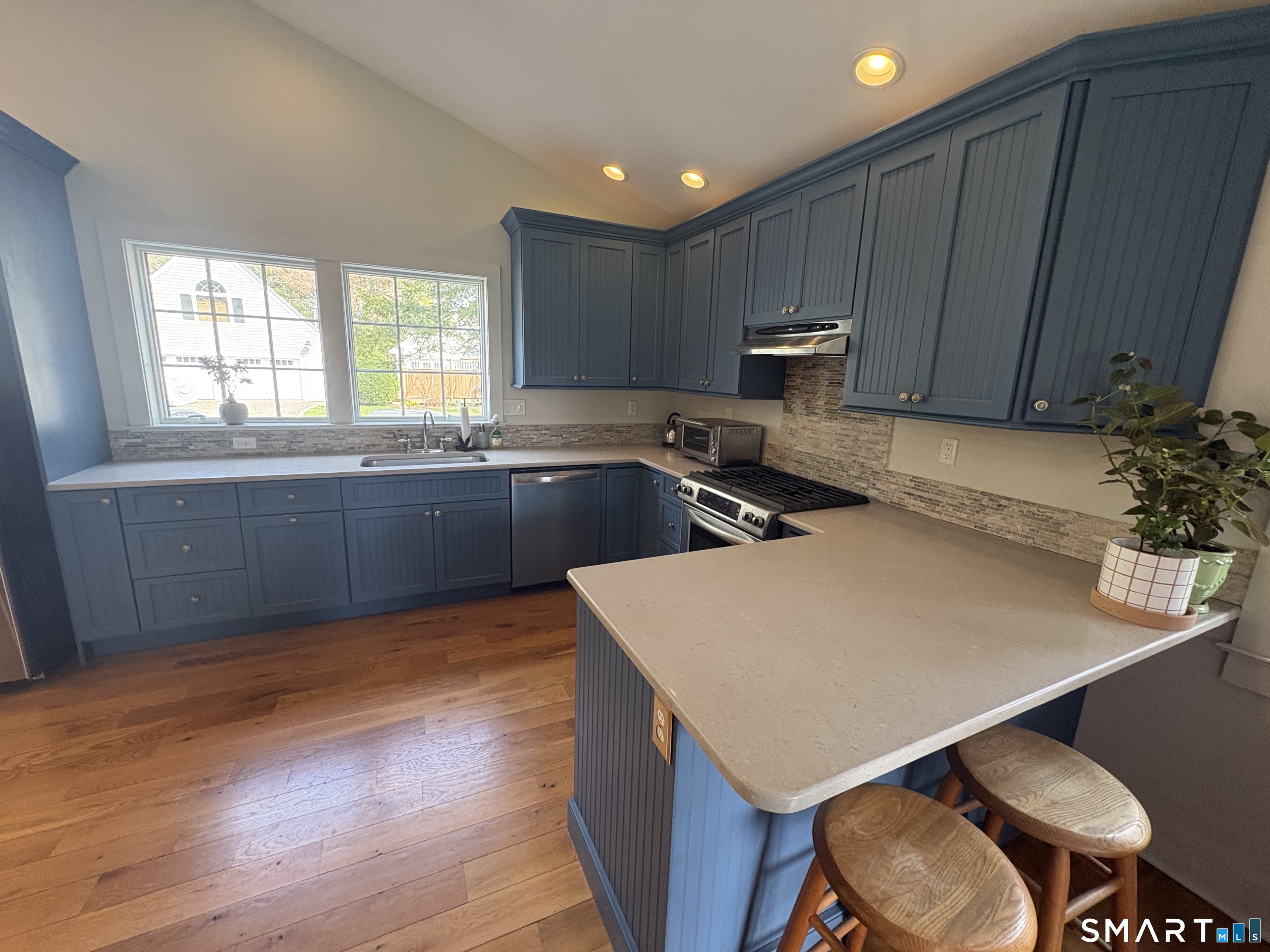 9 Sunset Beach Road Branford CT 06405