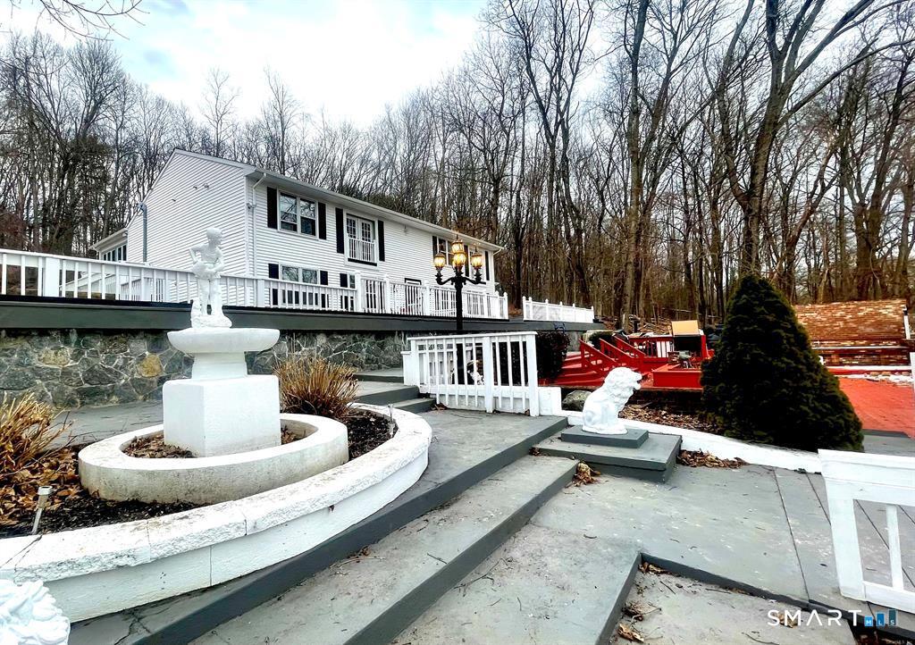 112 Woodbine Street Naugatuck CT 06770