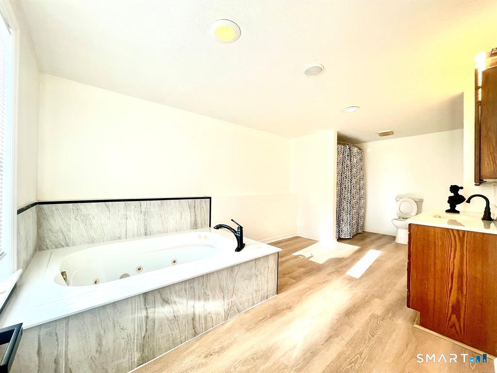 112 Woodbine Street Naugatuck CT 06770