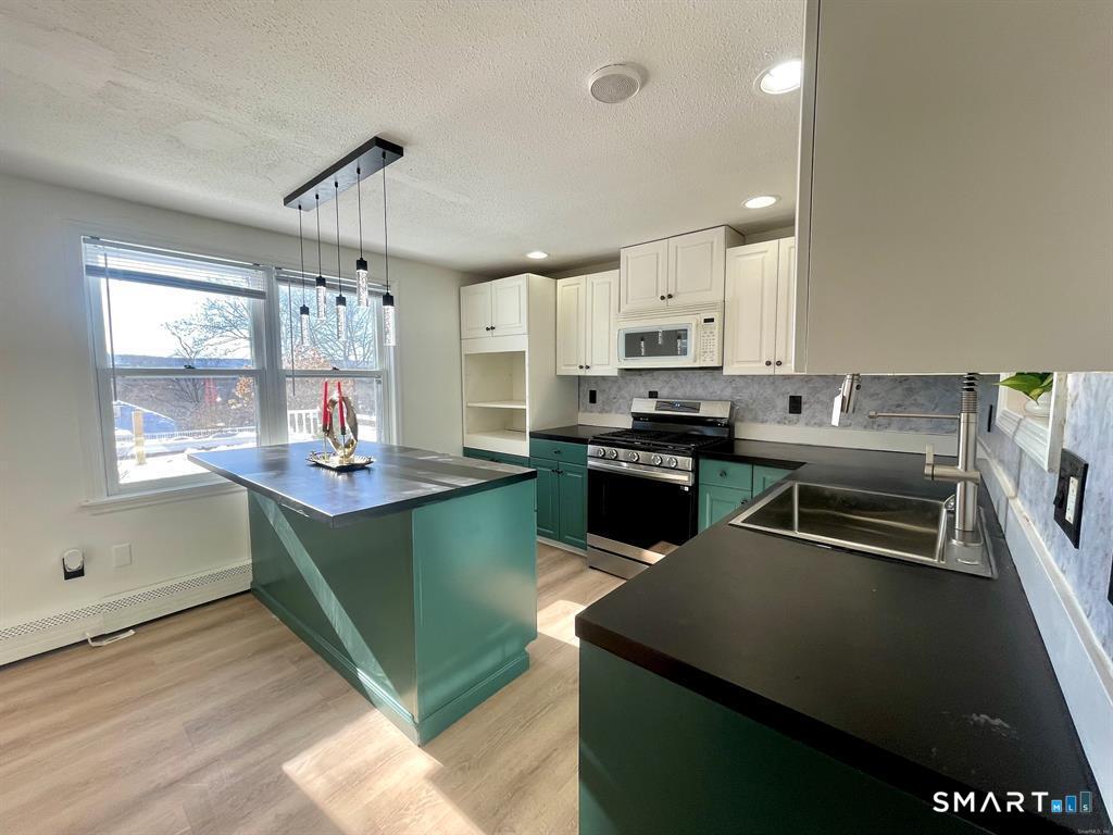 112 Woodbine Street Naugatuck CT 06770