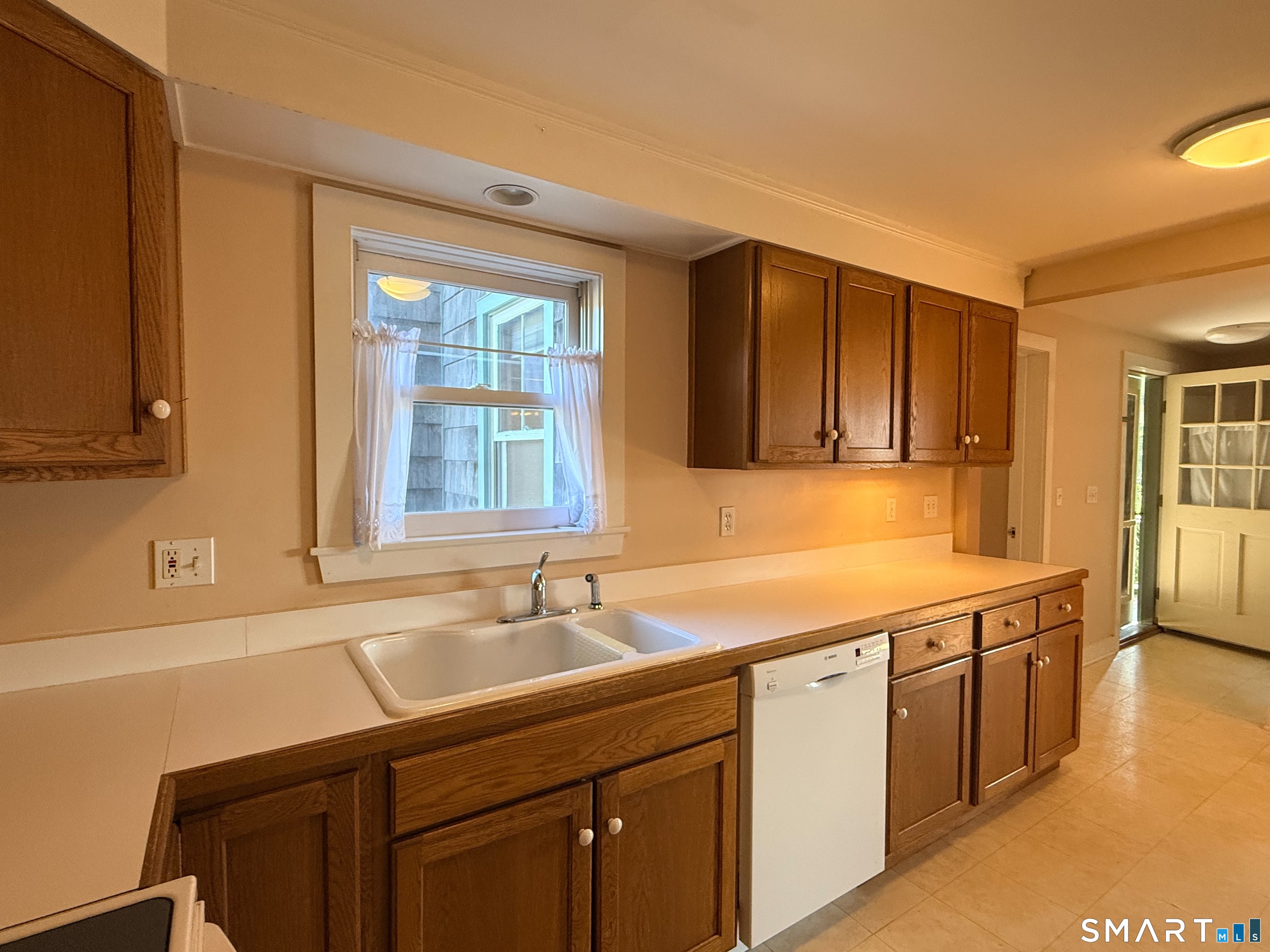 17-19 Wallace Road Branford CT 06405